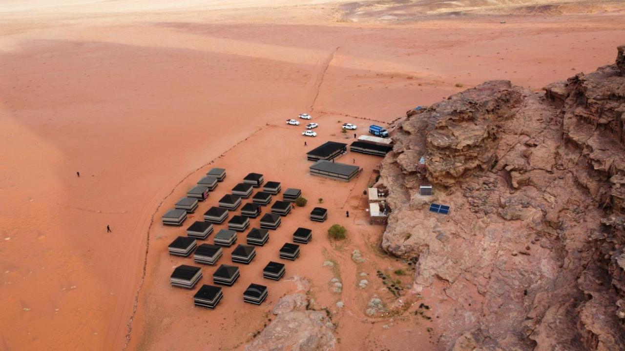 Salem Camp Hotel Wadi Rum Exterior photo