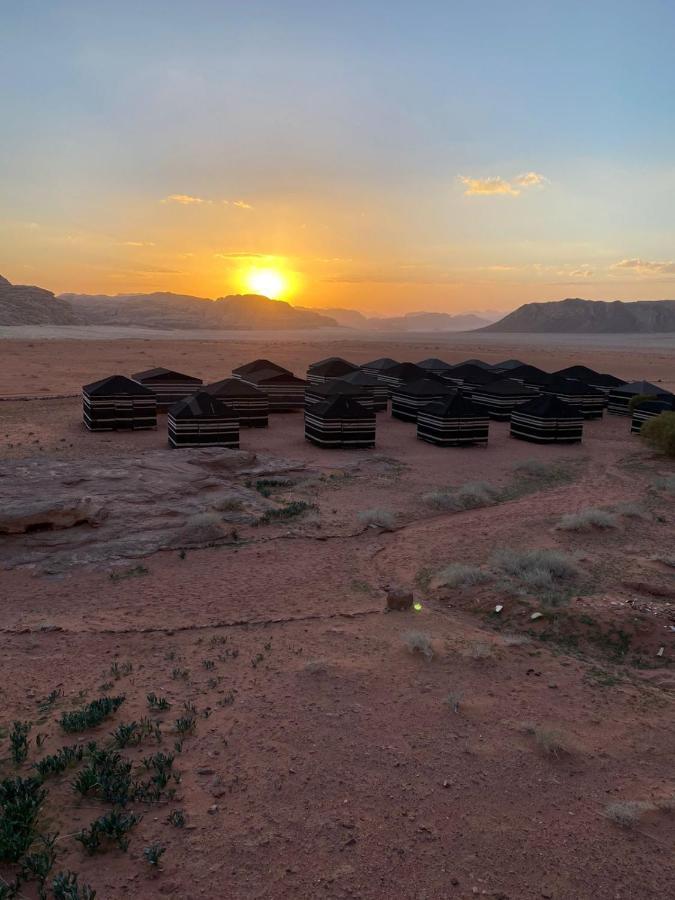 Salem Camp Hotel Wadi Rum Exterior photo