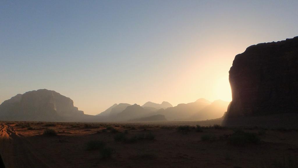 Salem Camp Hotel Wadi Rum Exterior photo
