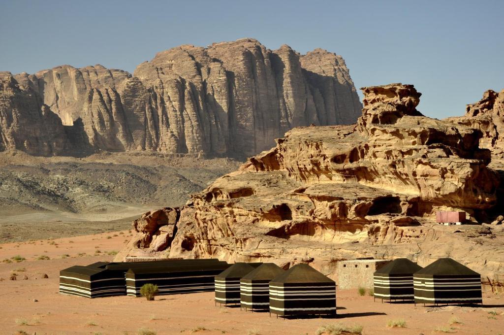 Salem Camp Hotel Wadi Rum Exterior photo