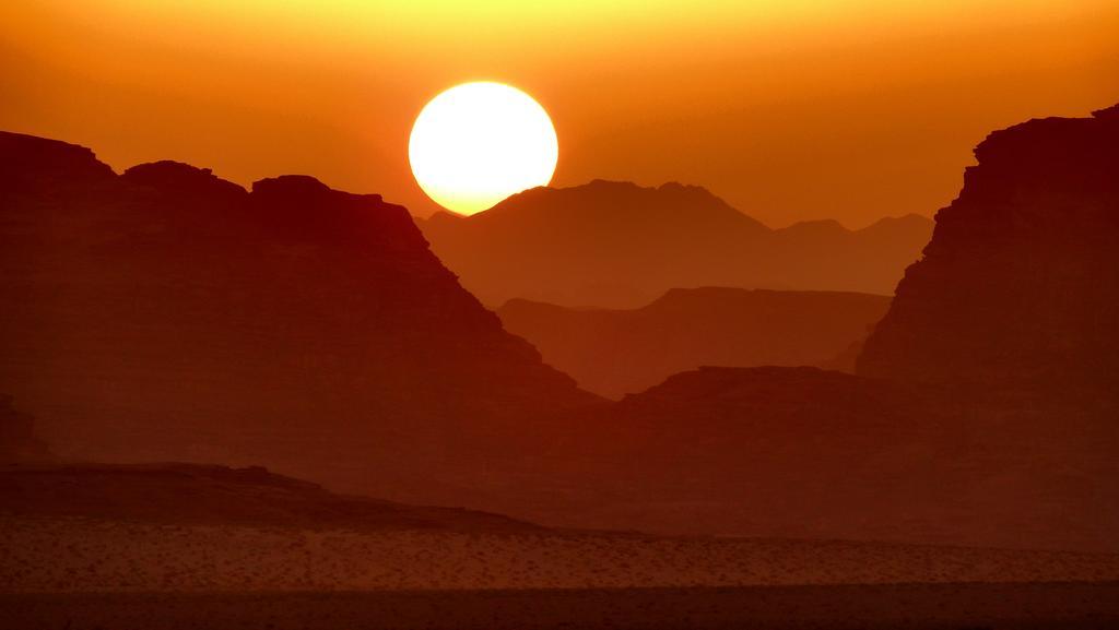 Salem Camp Hotel Wadi Rum Exterior photo
