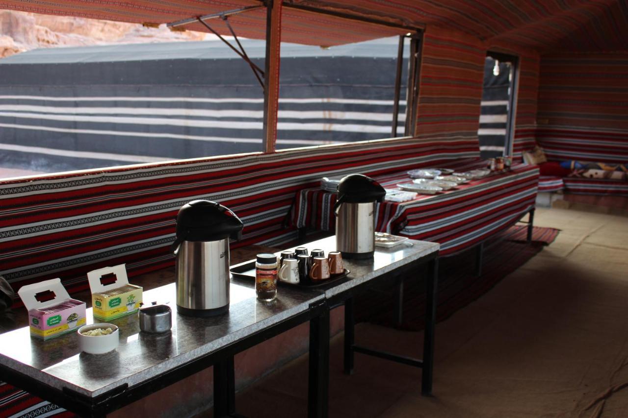 Salem Camp Hotel Wadi Rum Exterior photo